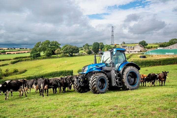  CNH Industrial takes controlling stake in Bennamann