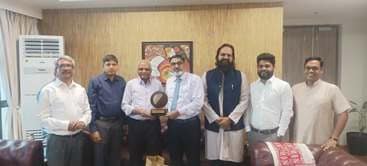  IIM Raipur Signs MoU with Center for Studies on Holistic Development (CSHD) to Advance Research and Regional Development